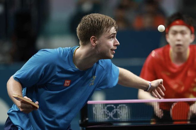 万众瞩目 万众瞩目