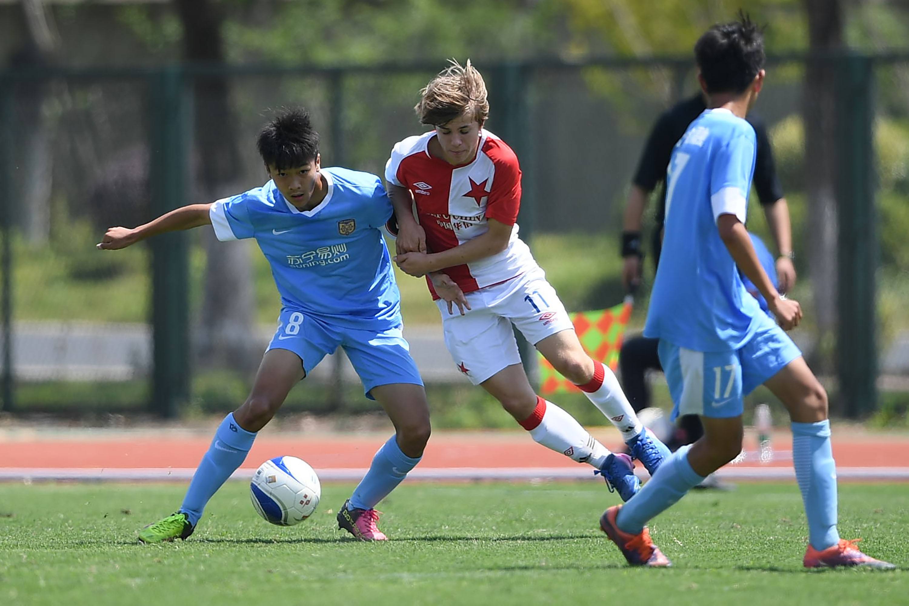 退出争冠行 退出争冠行