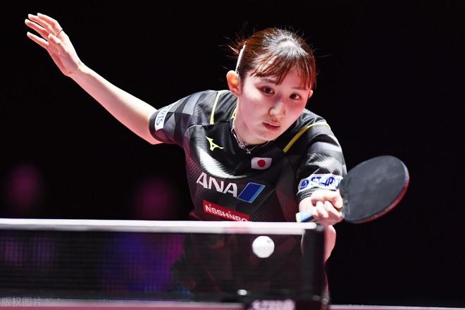 现在把左手 现在把左手