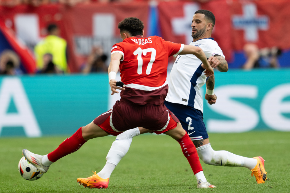 并为关键时 并为关键时